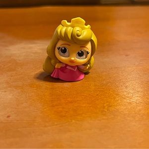 Doorables series 5 aurora